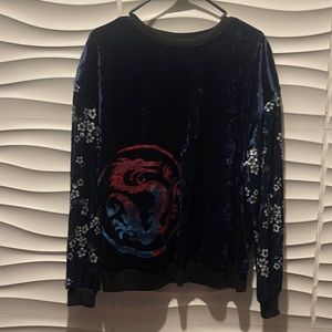 Disney Mulan velvety sweatshirt size Large